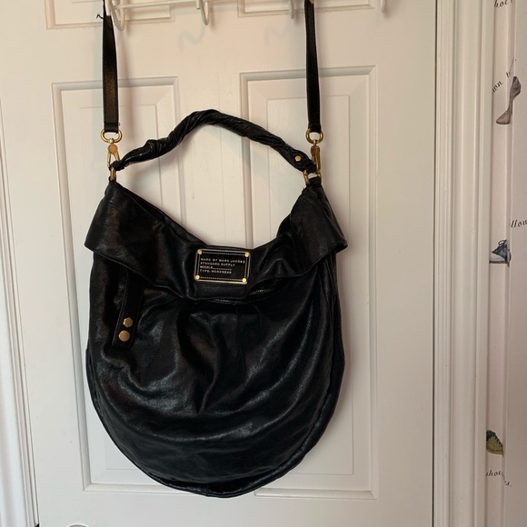 Marc by Marc Jacobs Classic Hillier Hobo Bag Black - Picture 8 of 9